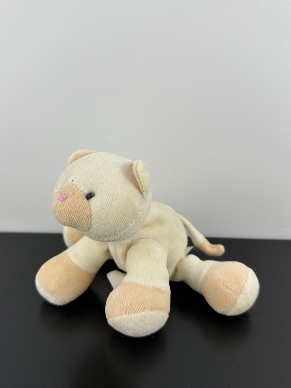 Applause Rare Cuddlekins Cream Cat Tabby Kitty 6” Plush Rattle Inside